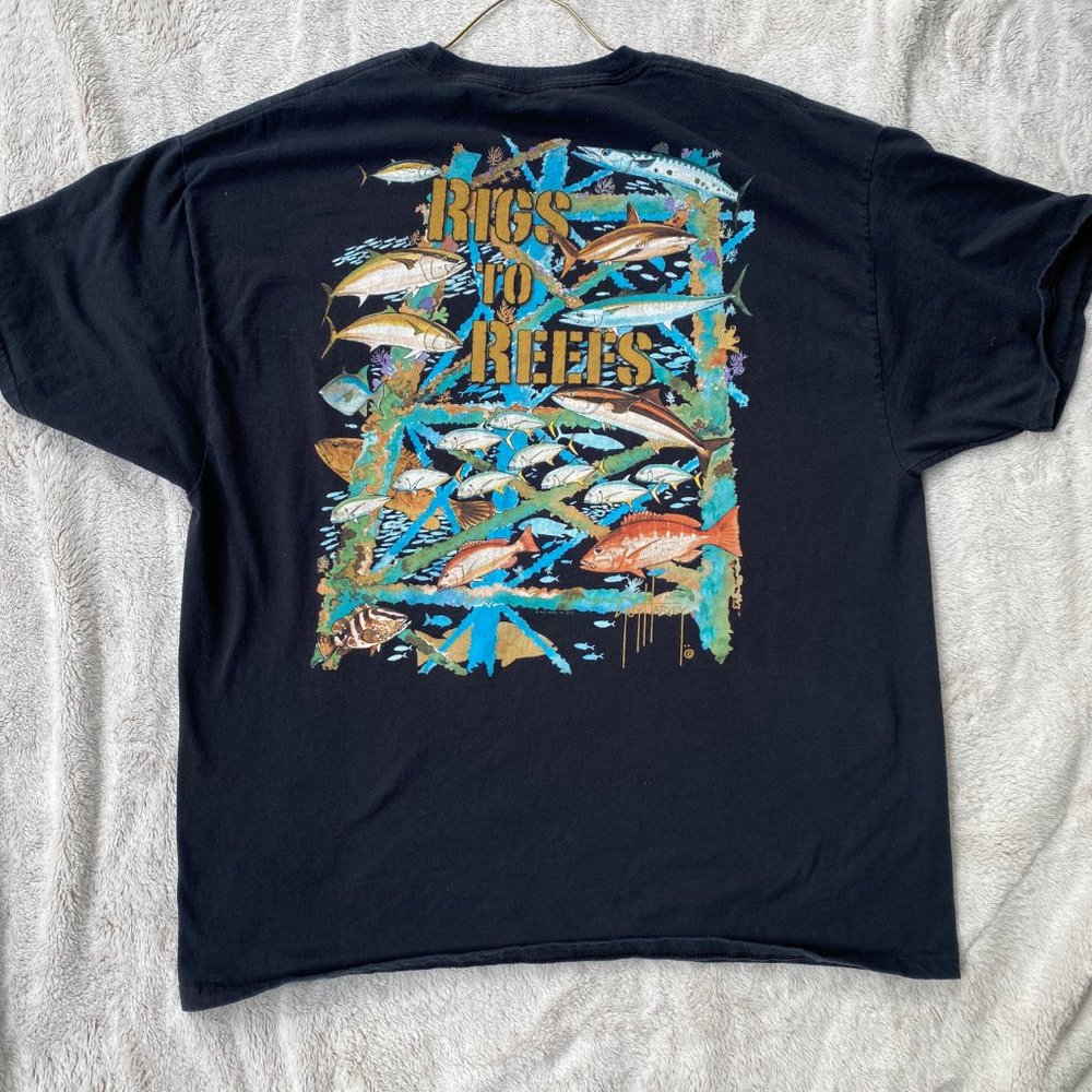 GUY HARVEY "RIGS TO REELS" GRAPHIC TEE SZ XL